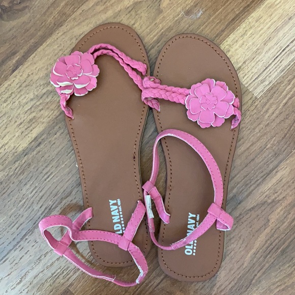 Old Navy Flats & Sandals Bundle - Picture 3 of 4